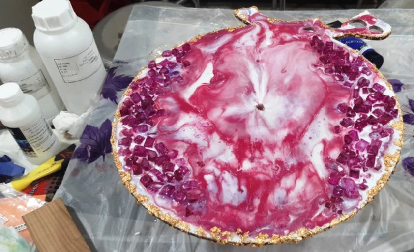 شروع ثبت نام کارگاه آموزشی و حرفه ای رزین به صورت حضوری و غیرحضوری